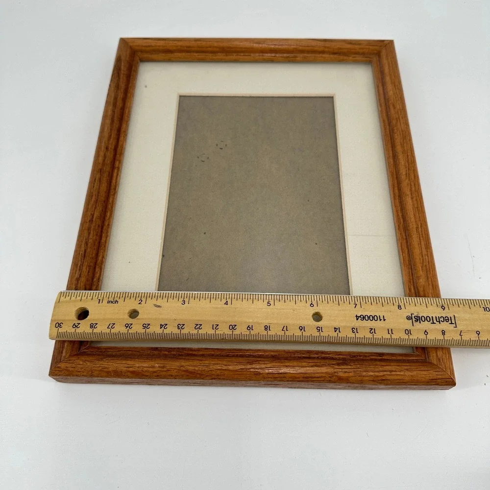 Oak Wood 5x7 Picture Frame with Cream Mat Tabletop Easel Back Traditional Style